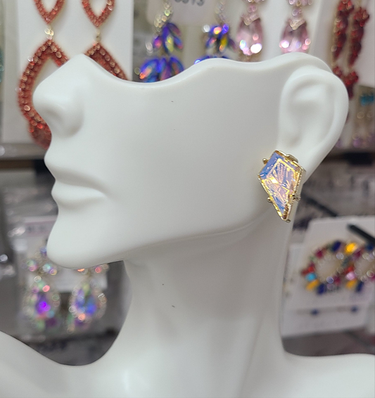 Topaz stud