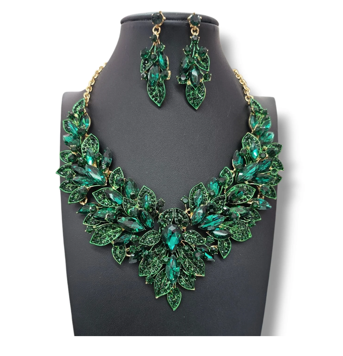 Emerald screen statement necklace