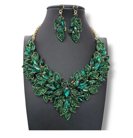 Emerald screen statement necklace