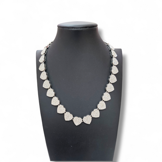 Silver single line heart necklace