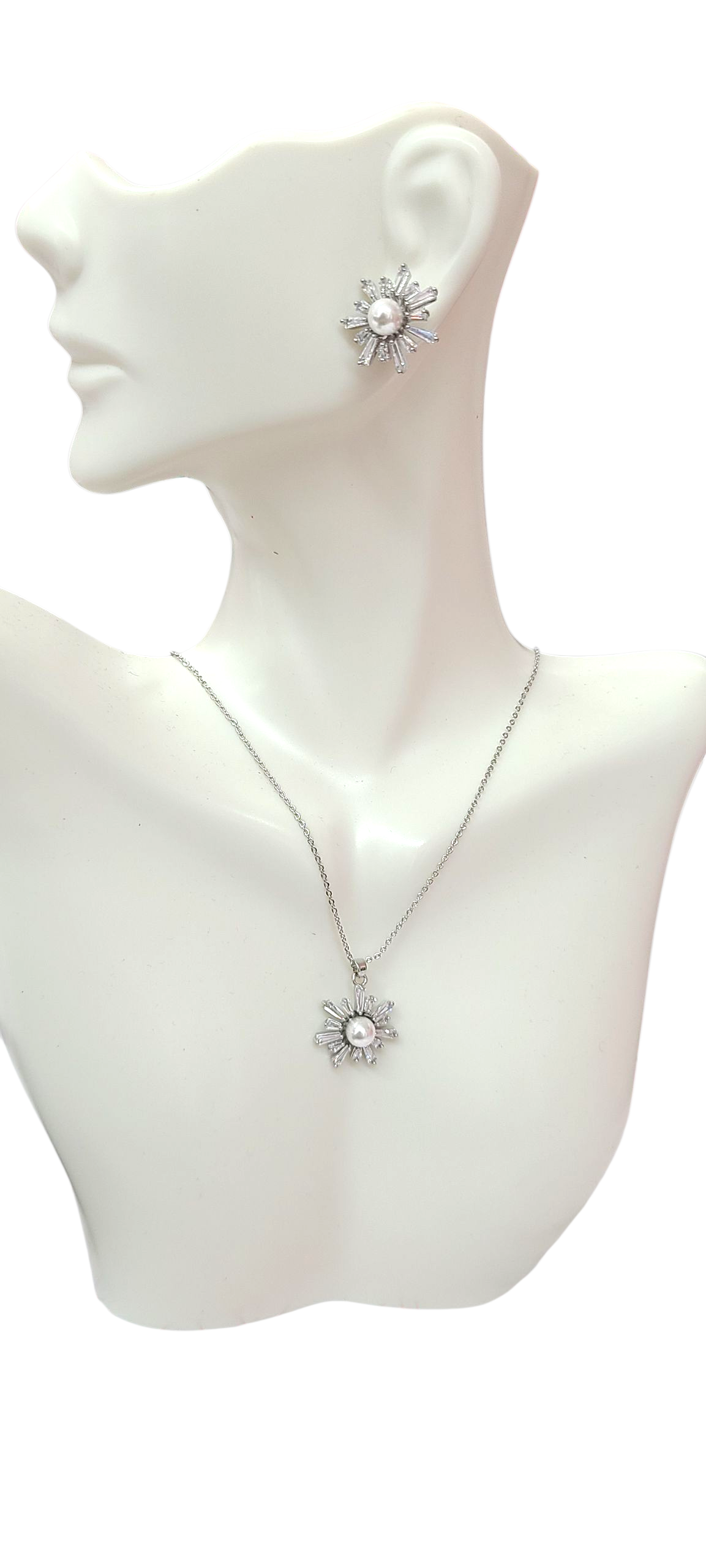 Flare flower necklace