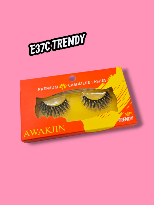 Trendy Eyelashes