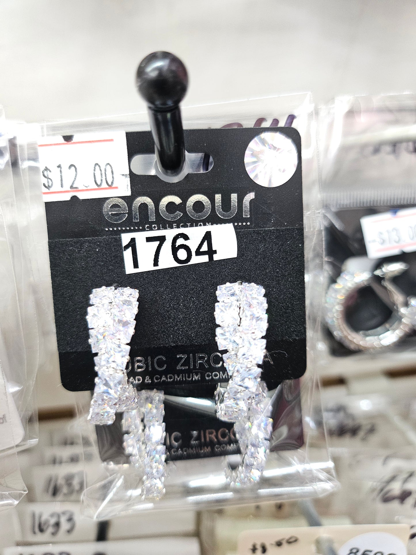 Criss cross Zirconia hoops