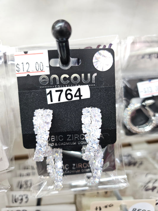 Criss cross Zirconia hoops