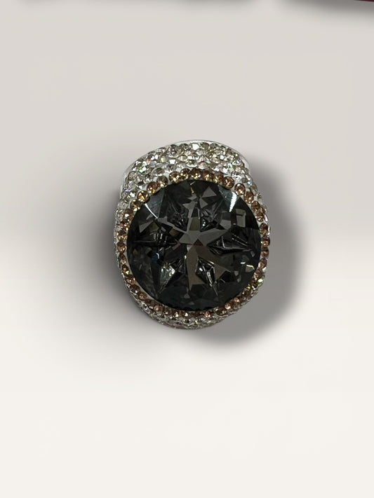 Gray white ceramic ring