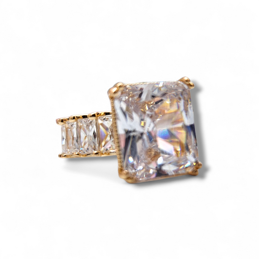 Size 7 Rectangle Zirconia Ring