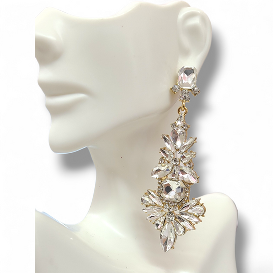 Elegant post earrings