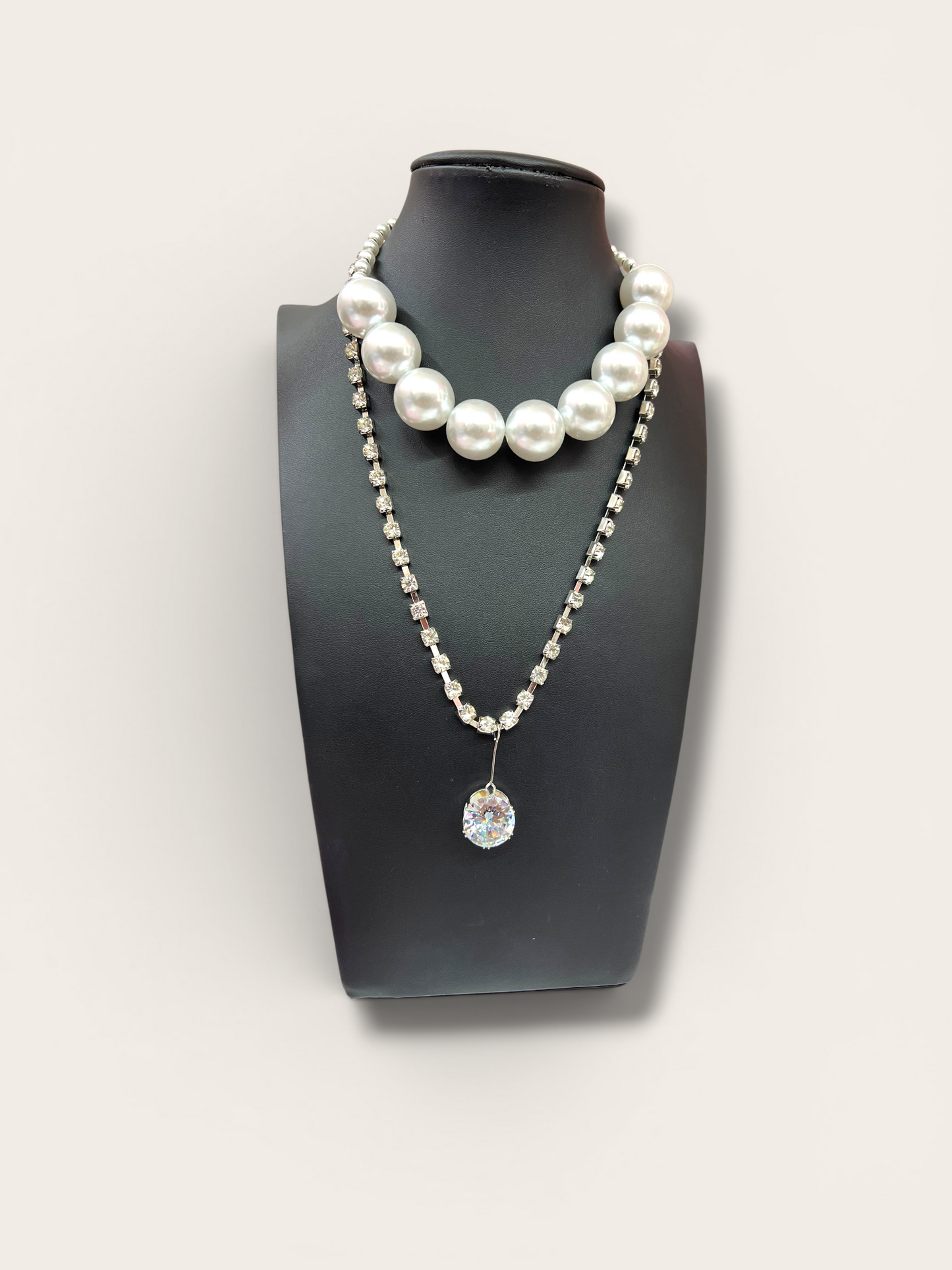 Peral layered necklace