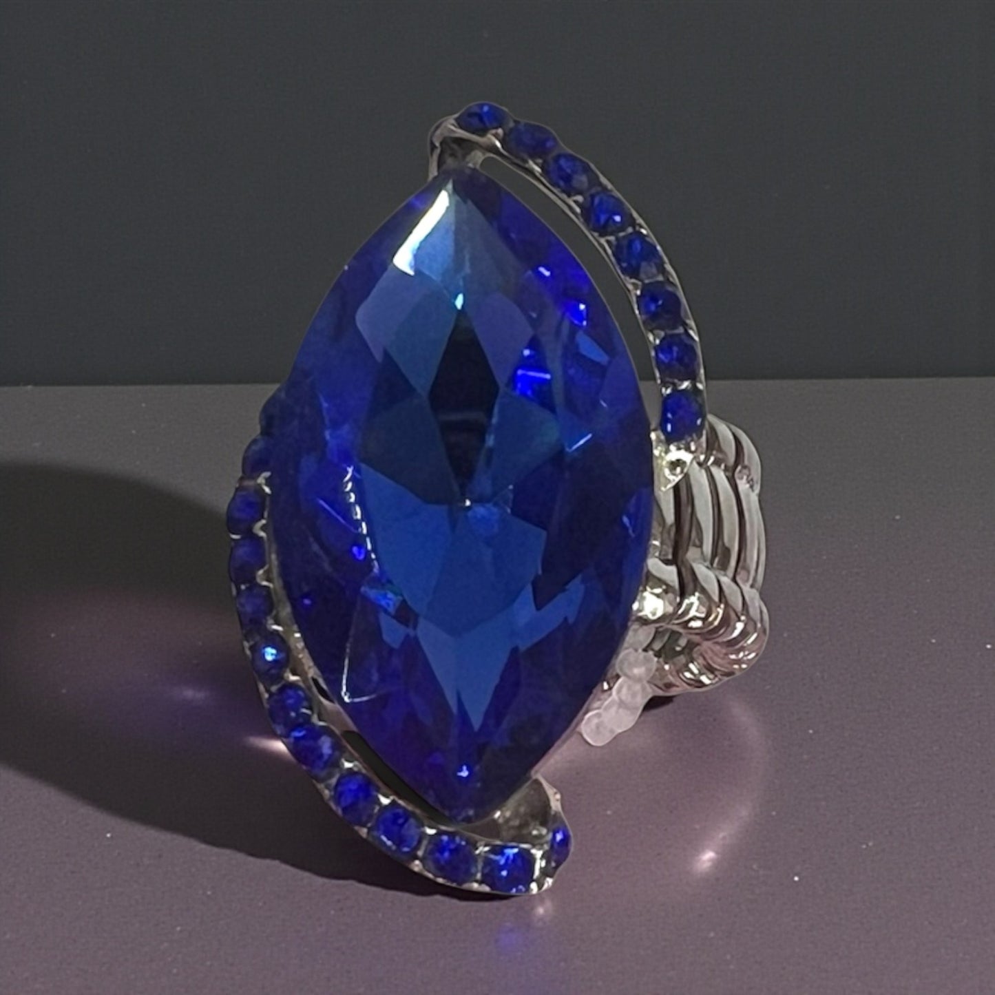 BLUE RING
