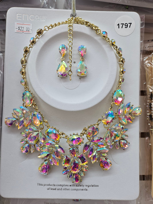 Vintage cluster necklace